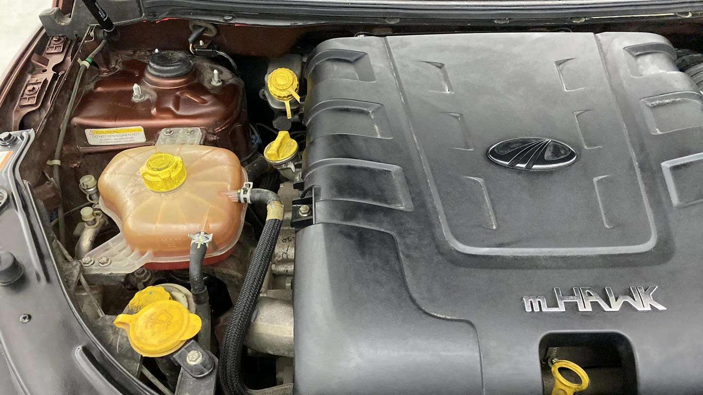 2019 Mahindra XUV500 W11 (O) AT, Diesel, Automatic, 64,824 km, Engine View - Right