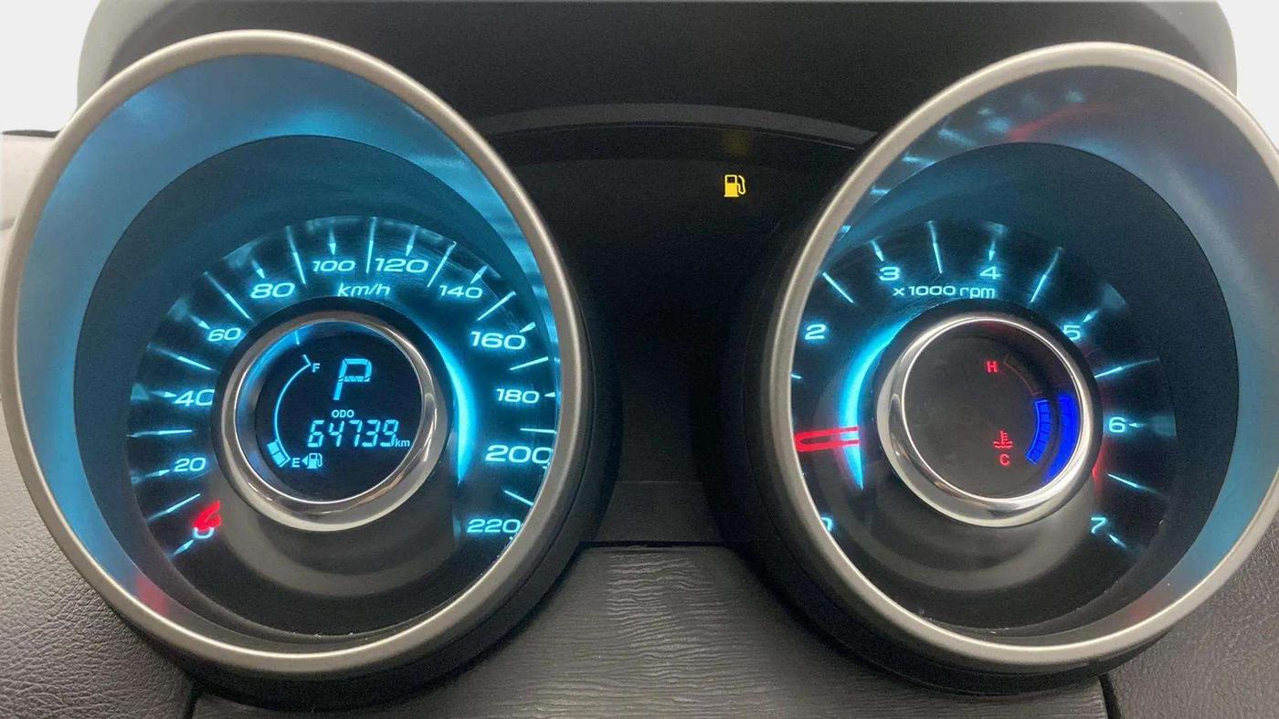 2019 Mahindra XUV500 W11 (O) AT, Diesel, Automatic, 64,824 km, Odometer Image