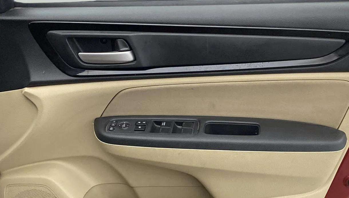 2019 Honda Amaze 1.2L I-VTEC S, Petrol, Manual, 21,370 km, Driver Side Door Panels Control