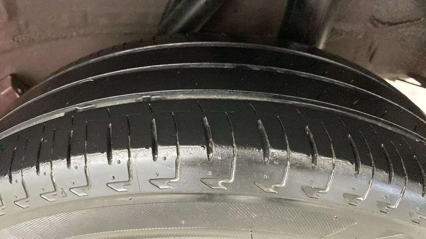 2019 Honda Amaze 1.2L I-VTEC S, Petrol, Manual, 21,370 km, Left Rear Tyre Tread