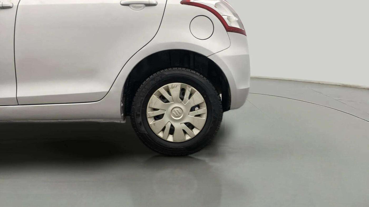 2014 Maruti Swift VXI, Petrol, Manual, 83,744 km, Left Rear Wheel