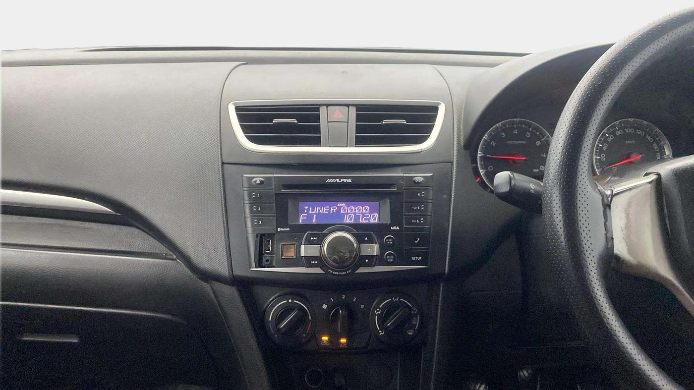 2014 Maruti Swift VXI, Petrol, Manual, 83,744 km, Air Conditioner