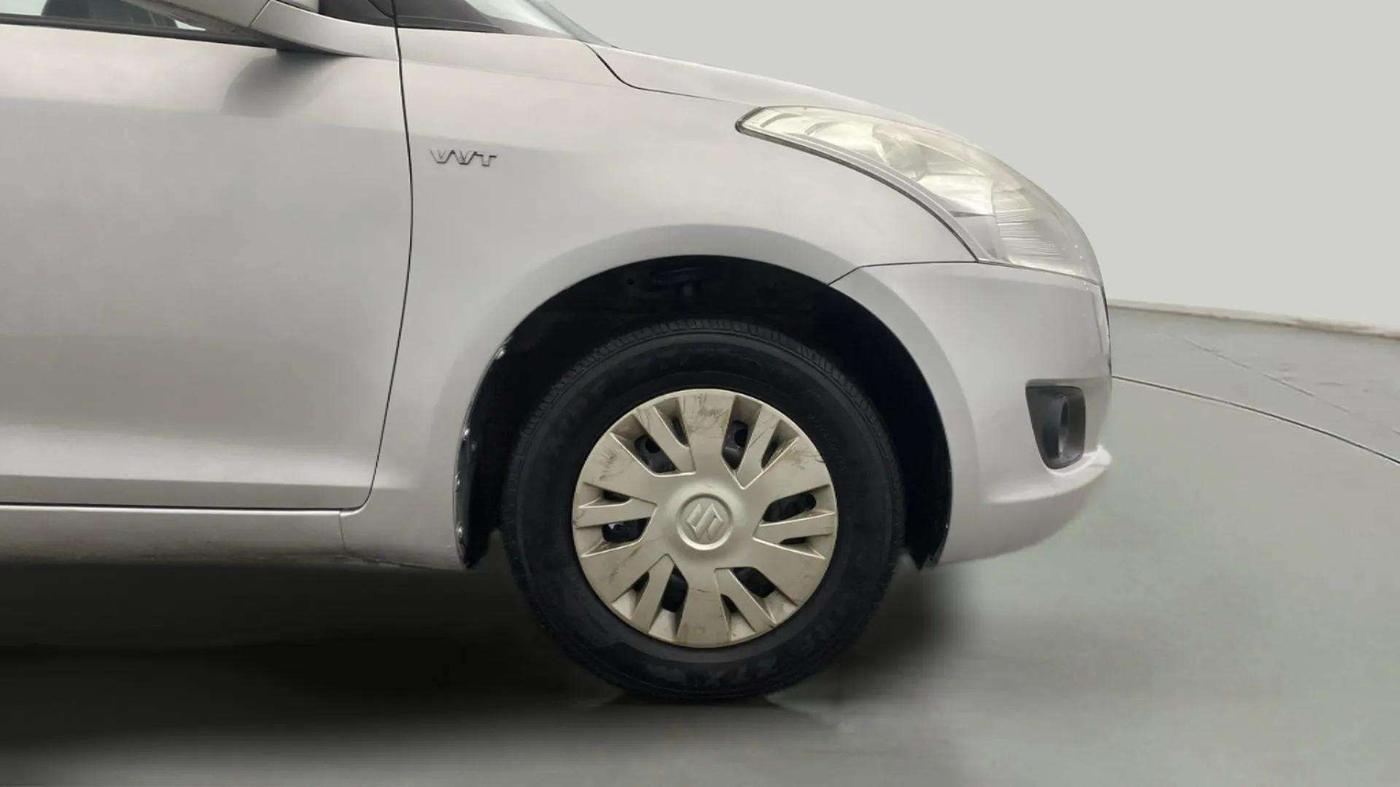 2014 Maruti Swift VXI, Petrol, Manual, 83,744 km, Right Front Wheel