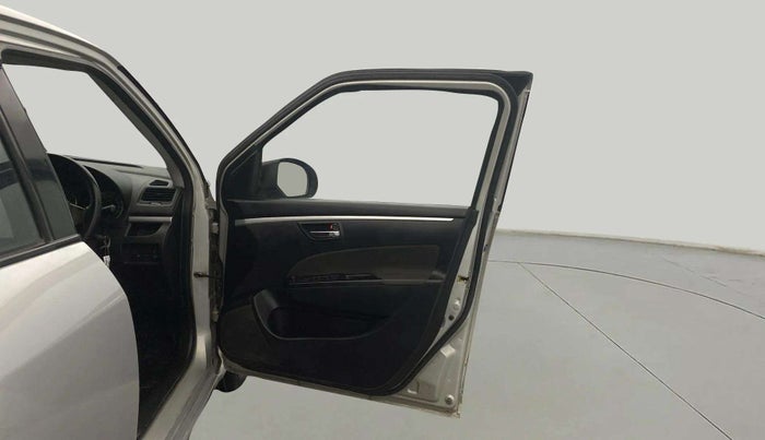 2014 Maruti Swift VXI, Petrol, Manual, 83,720 km, RHS Front Door