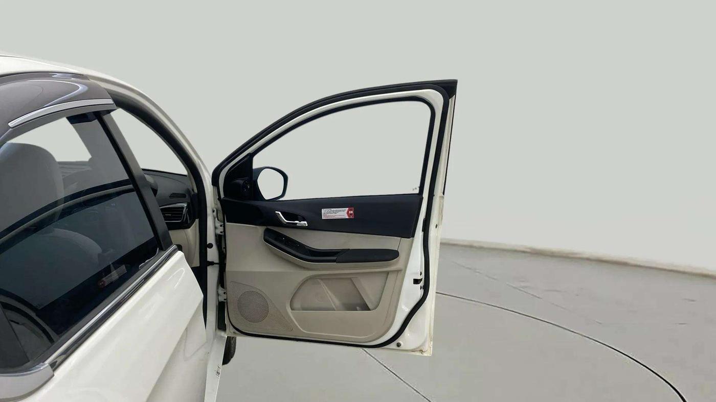 2024 Tata TIGOR XZ PLUS CNG, CNG, Manual, 15,275 km, RHS Front Door
