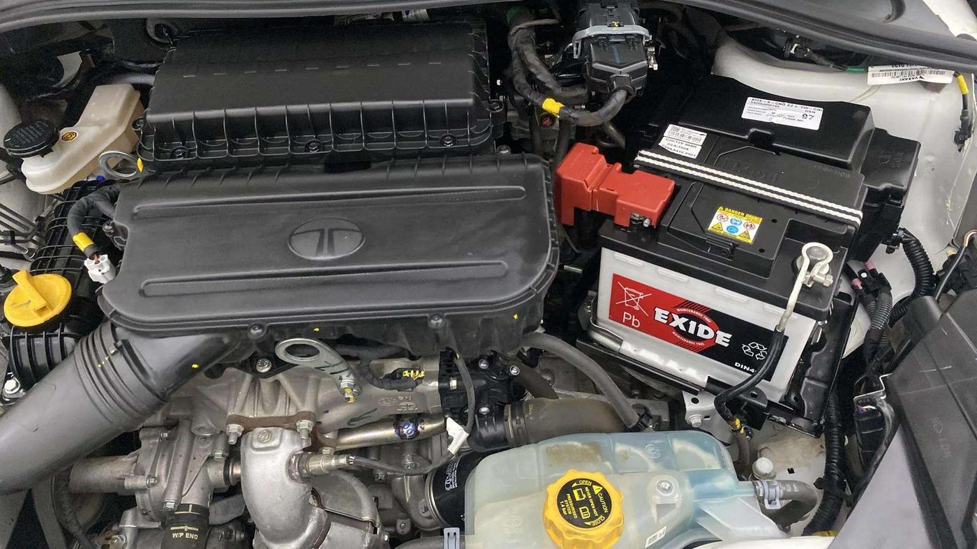 2024 Tata TIGOR XZ PLUS CNG, CNG, Manual, 15,275 km, Engine View - Left