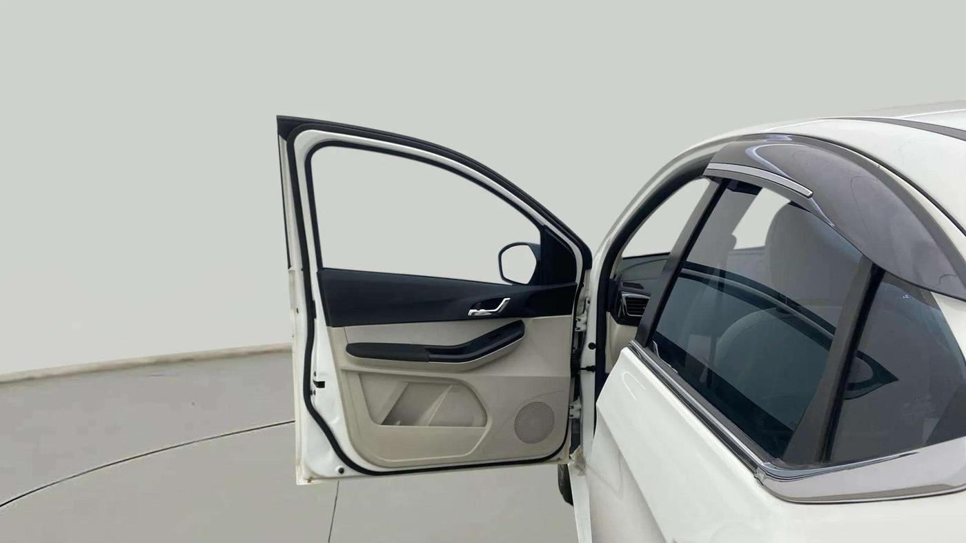 2024 Tata TIGOR XZ PLUS CNG, CNG, Manual, 15,275 km, LHS Front Door