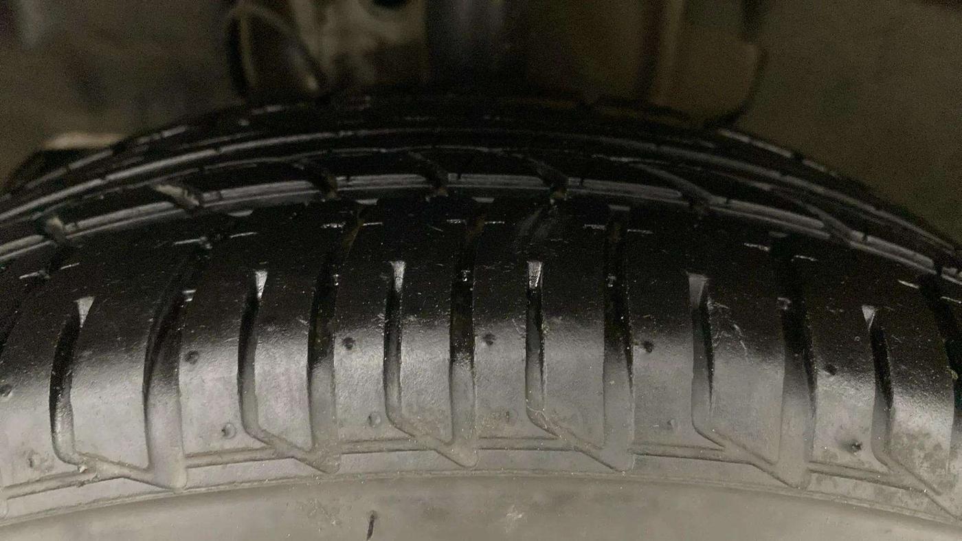 2024 Tata TIGOR XZ PLUS CNG, CNG, Manual, 15,275 km, Left Front Tyre Tread