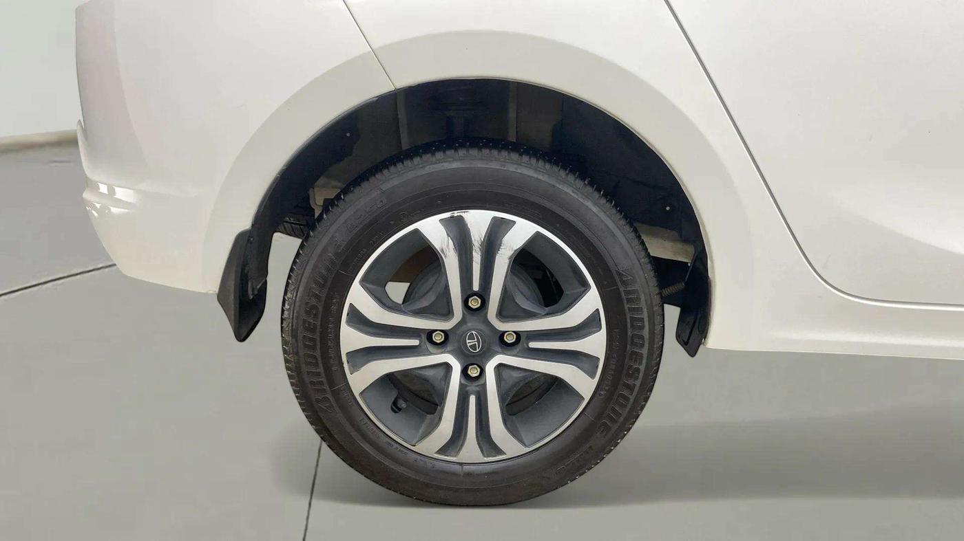 2024 Tata TIGOR XZ PLUS CNG, CNG, Manual, 15,275 km, Right Rear Wheel