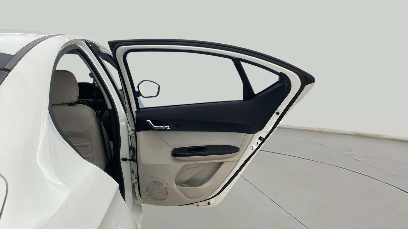 2024 Tata TIGOR XZ PLUS CNG, CNG, Manual, 15,275 km, RHS Rear Door