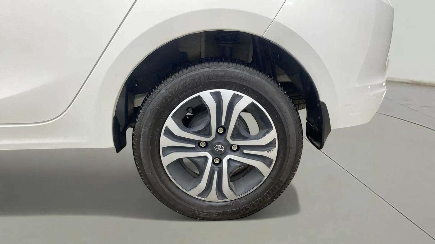 2024 Tata TIGOR XZ PLUS CNG, CNG, Manual, 15,275 km, Left Rear Wheel