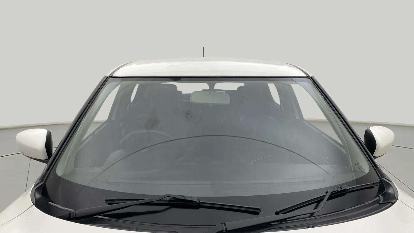2020 Maruti Swift ZXI PLUS AMT, Petrol, Automatic, 41,215 km, Front Windshield