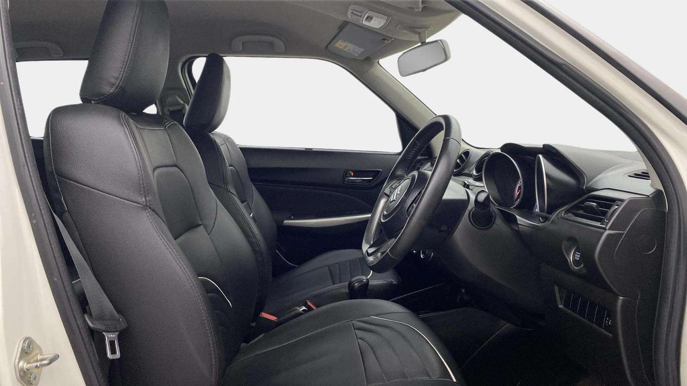 2020 Maruti Swift ZXI PLUS AMT, Petrol, Automatic, 41,215 km, Right Side Front Door Cabin