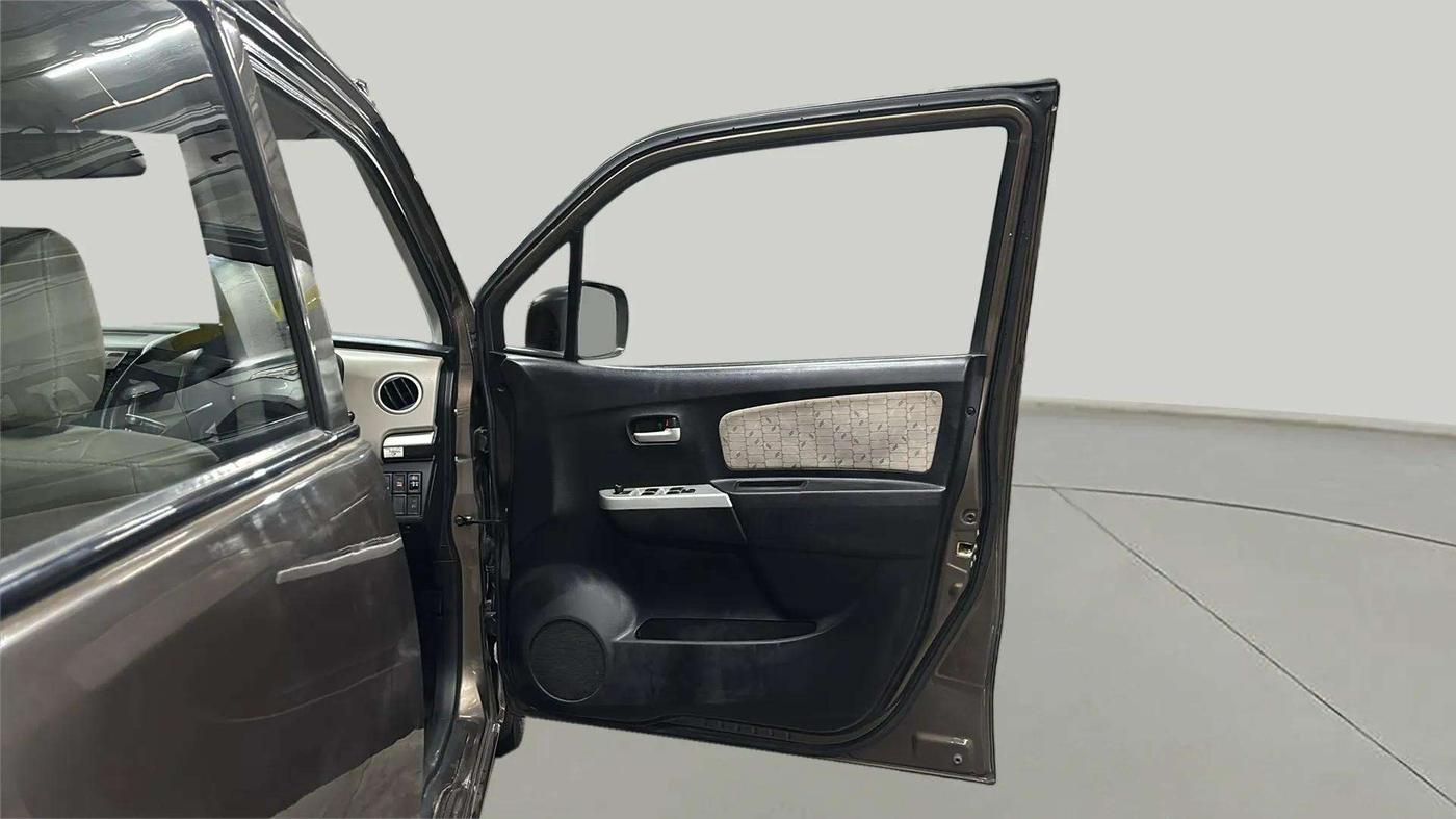 2016 Maruti Wagon R 1.0 VXI, Petrol, Manual, 28,971 km, RHS Front Door
