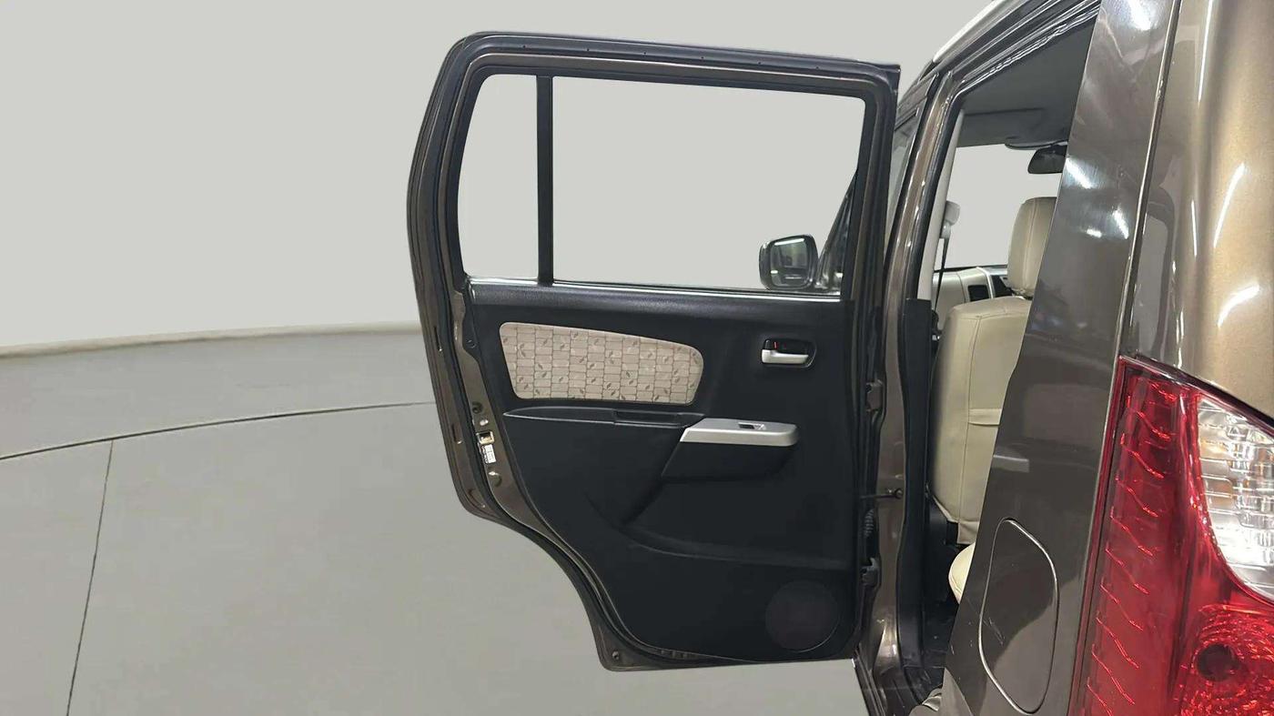 2016 Maruti Wagon R 1.0 VXI, Petrol, Manual, 28,971 km, LHS Rear Door