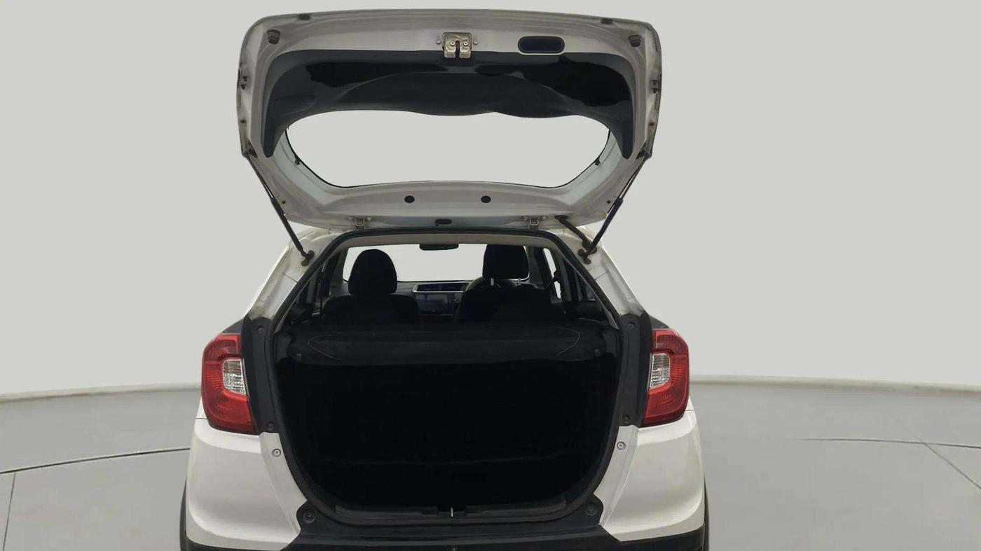 2018 Honda WR-V 1.5L I-DTEC VX MT, Diesel, Manual, 74,830 km, Boot Door Open