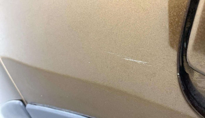 2019 Renault Duster RXS PETROL, Petrol, Manual, 70,844 km, Right quarter panel - Minor scratches