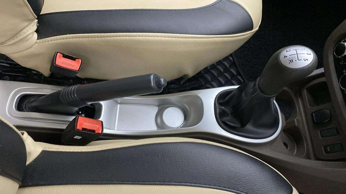2019 Renault Duster RXS PETROL, Petrol, Manual, 70,844 km, Gear Lever