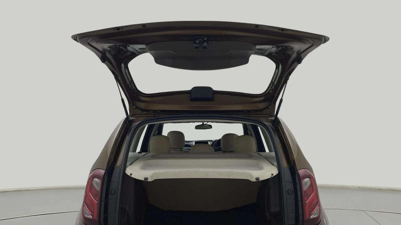 2019 Renault Duster RXS PETROL, Petrol, Manual, 70,844 km, Boot Door Open