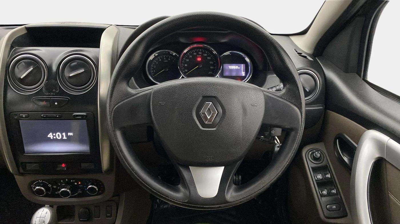 2019 Renault Duster RXS PETROL, Petrol, Manual, 70,844 km, Steering Wheel Close Up