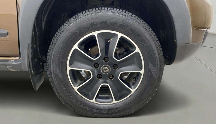2019 Renault Duster RXS PETROL, Petrol, Manual, 70,844 km, Right Front Wheel