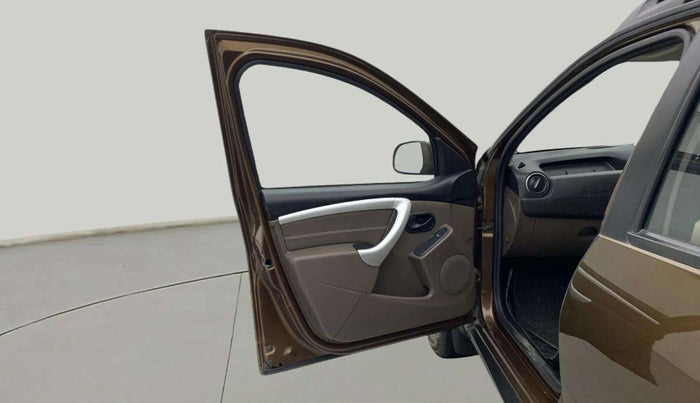 2019 Renault Duster RXS PETROL, Petrol, Manual, 70,844 km, LHS Front Door