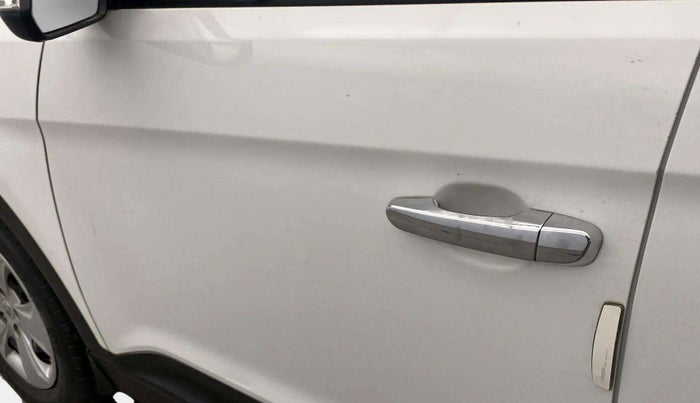 2016 Hyundai Creta S 1.6 PETROL, Petrol, Manual, 65,656 km, Front passenger door - Slightly dented