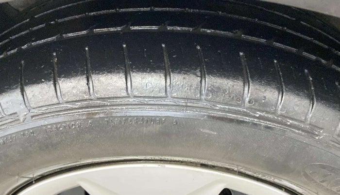 2016 Hyundai Creta S 1.6 PETROL, Petrol, Manual, 65,656 km, Left Rear Tyre Tread