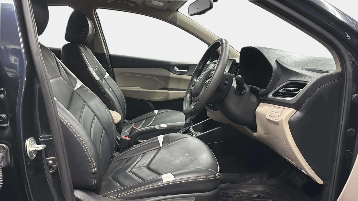 2021 Hyundai Verna SX 1.5 VTVT IVT, Petrol, Automatic, 15,068 km, Right Side Front Door Cabin