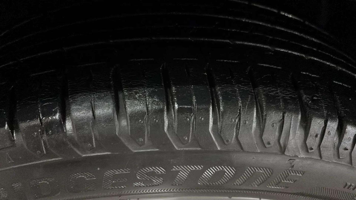 2021 Hyundai Verna SX 1.5 VTVT IVT, Petrol, Automatic, 15,068 km, Right Front Tyre Tread
