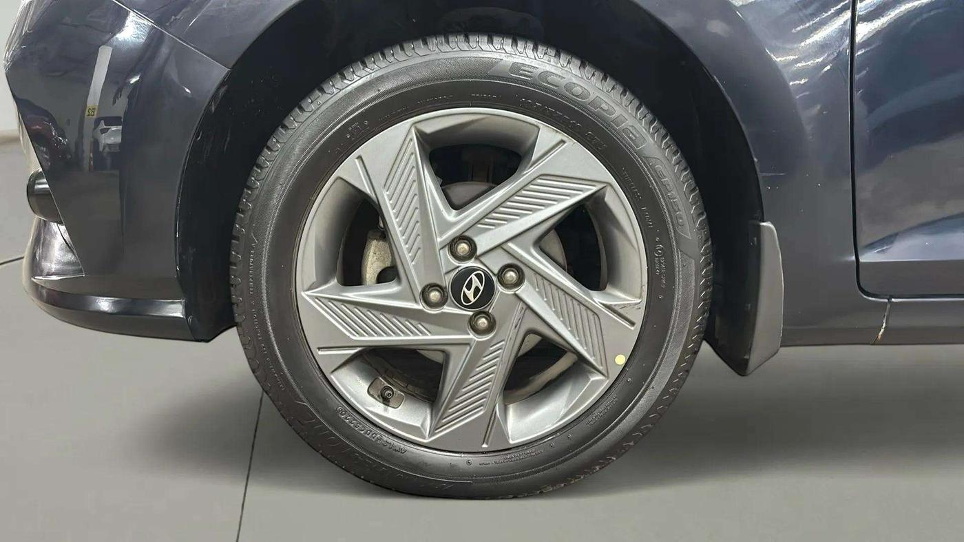 2021 Hyundai Verna SX 1.5 VTVT IVT, Petrol, Automatic, 15,068 km, Left Front Wheel