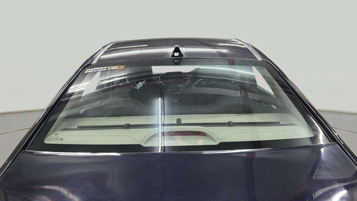 2021 Hyundai Verna SX 1.5 VTVT IVT, Petrol, Automatic, 15,068 km, Rear Windshield