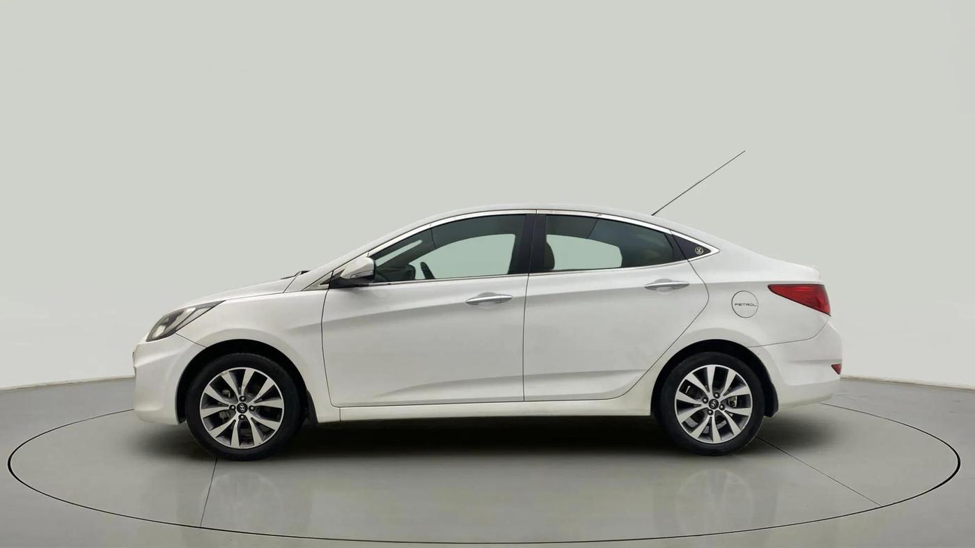 2014 Hyundai Verna FLUIDIC 1.6 VTVT SX, Petrol, Manual, 64,218 km, Left Side