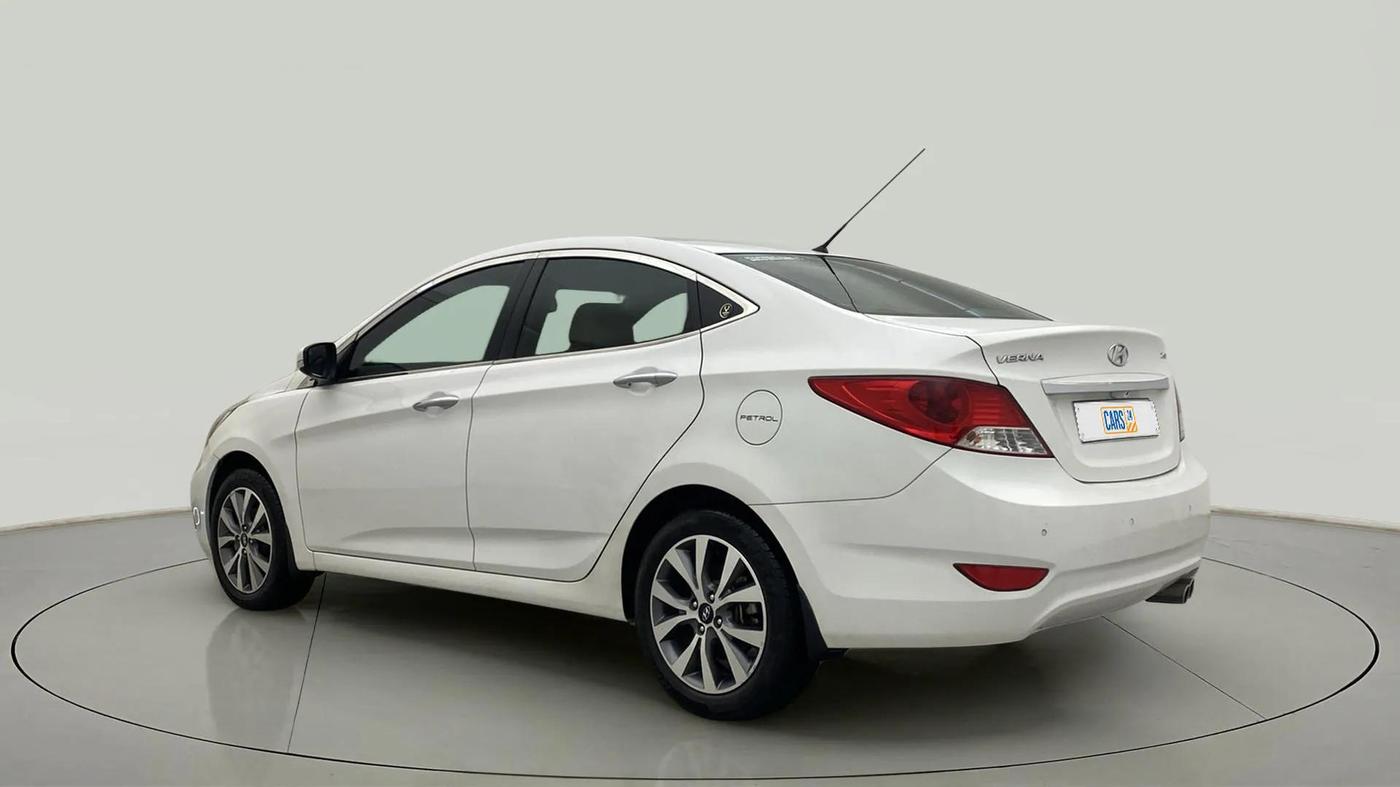 2014 Hyundai Verna FLUIDIC 1.6 VTVT SX, Petrol, Manual, 64,218 km, Left Back Diagonal