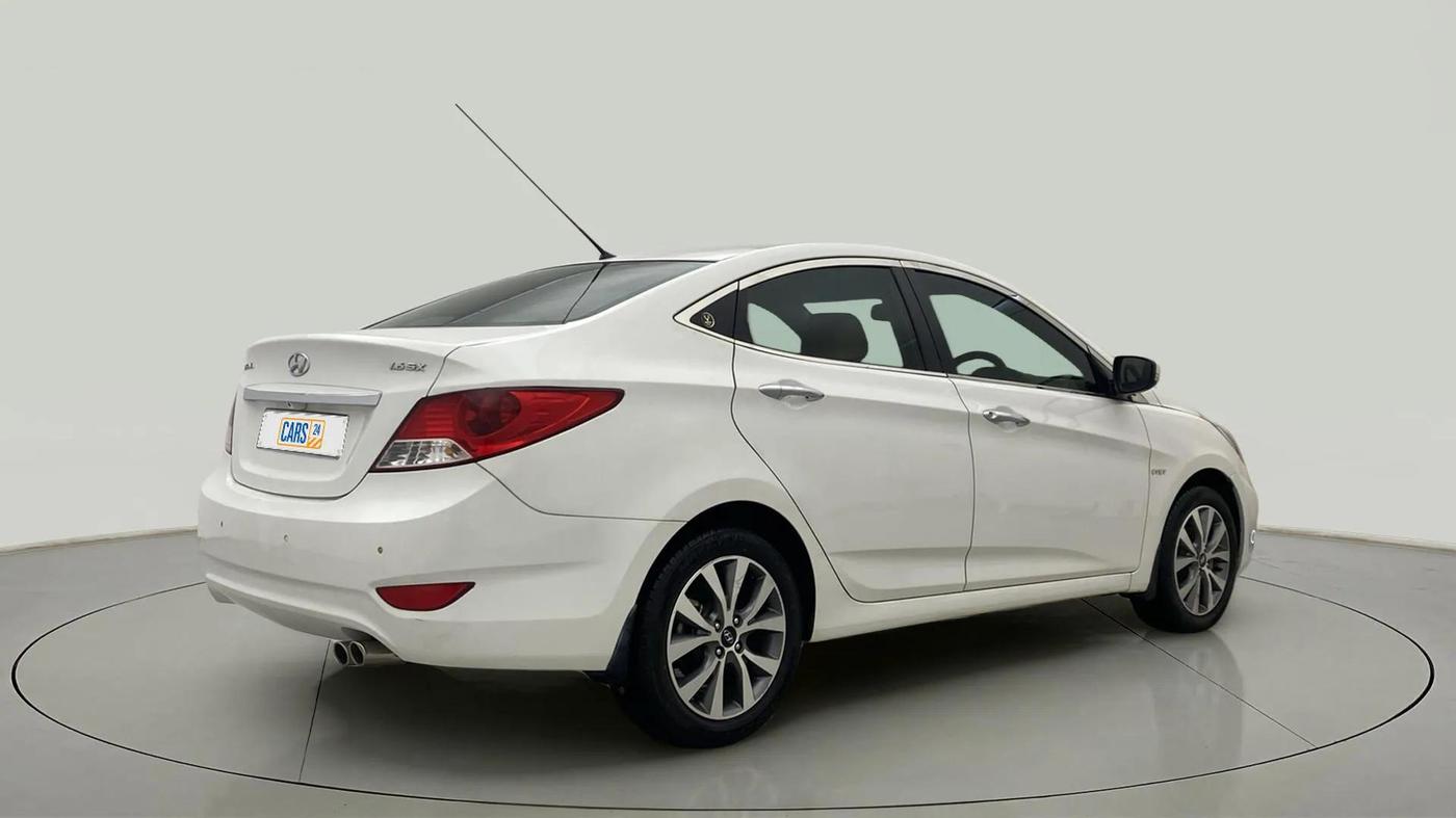 2014 Hyundai Verna FLUIDIC 1.6 VTVT SX, Petrol, Manual, 64,218 km, Right Back Diagonal