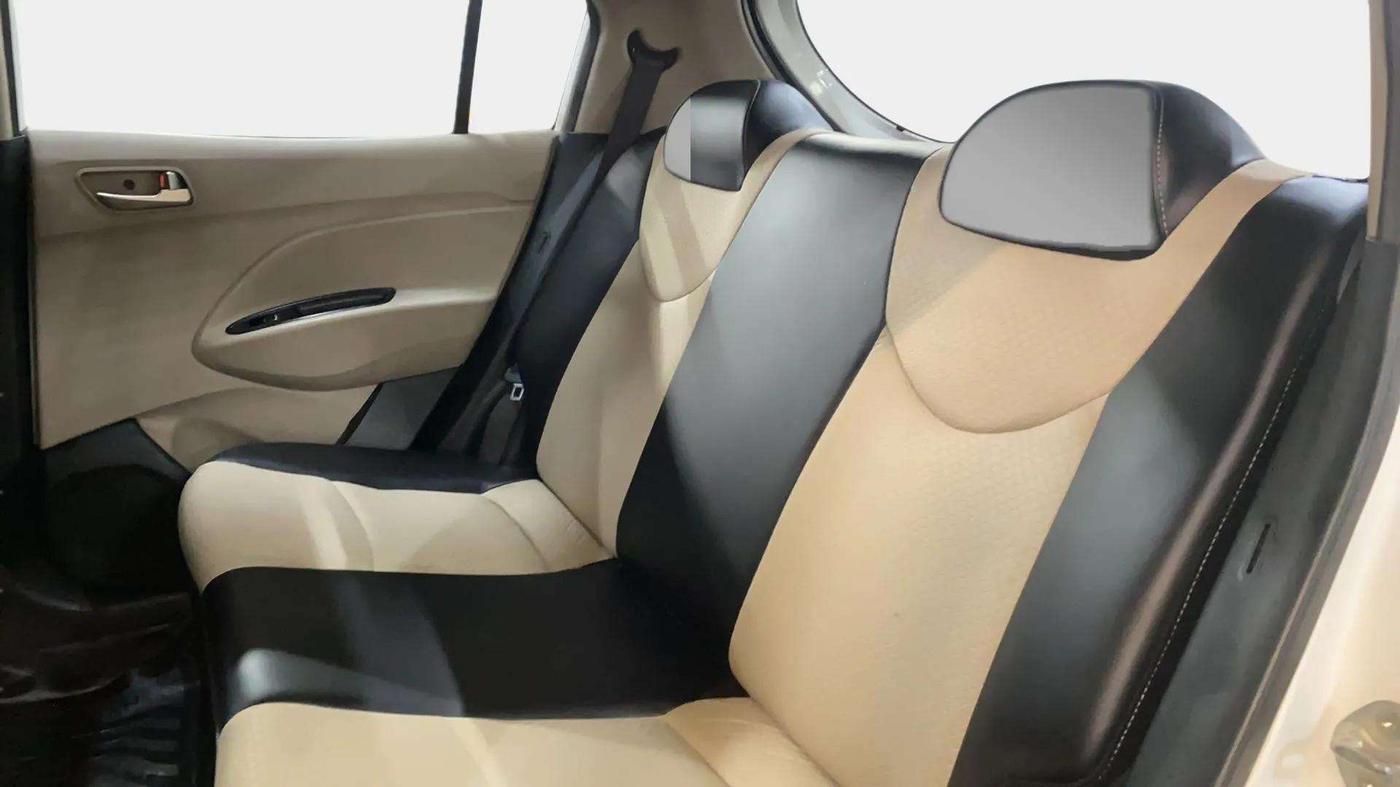 2018 Hyundai NEW SANTRO MAGNA, Petrol, Manual, 45,739 km, Right Side Rear Door Cabin