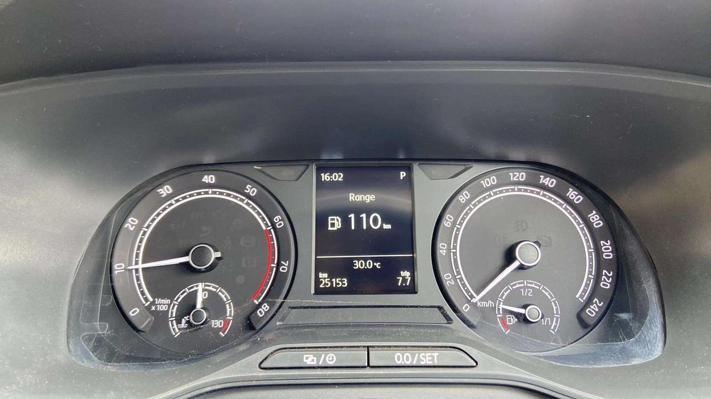 2022 Skoda KUSHAQ STYLE 1.0L TSI AT (6 AIRBAGS), Petrol, Automatic, 25,272 km, Odometer Image