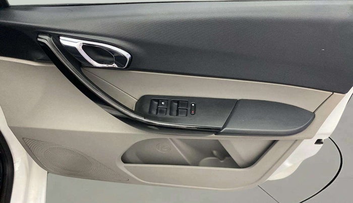 2018 Tata Tiago XZ PETROL, Petrol, Manual, 97,272 km, Driver Side Door Panels Control
