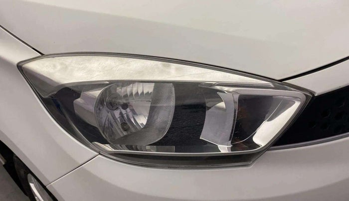 2018 Tata Tiago XZ PETROL, Petrol, Manual, 97,272 km, Right headlight - < 2 inches,no. = 2