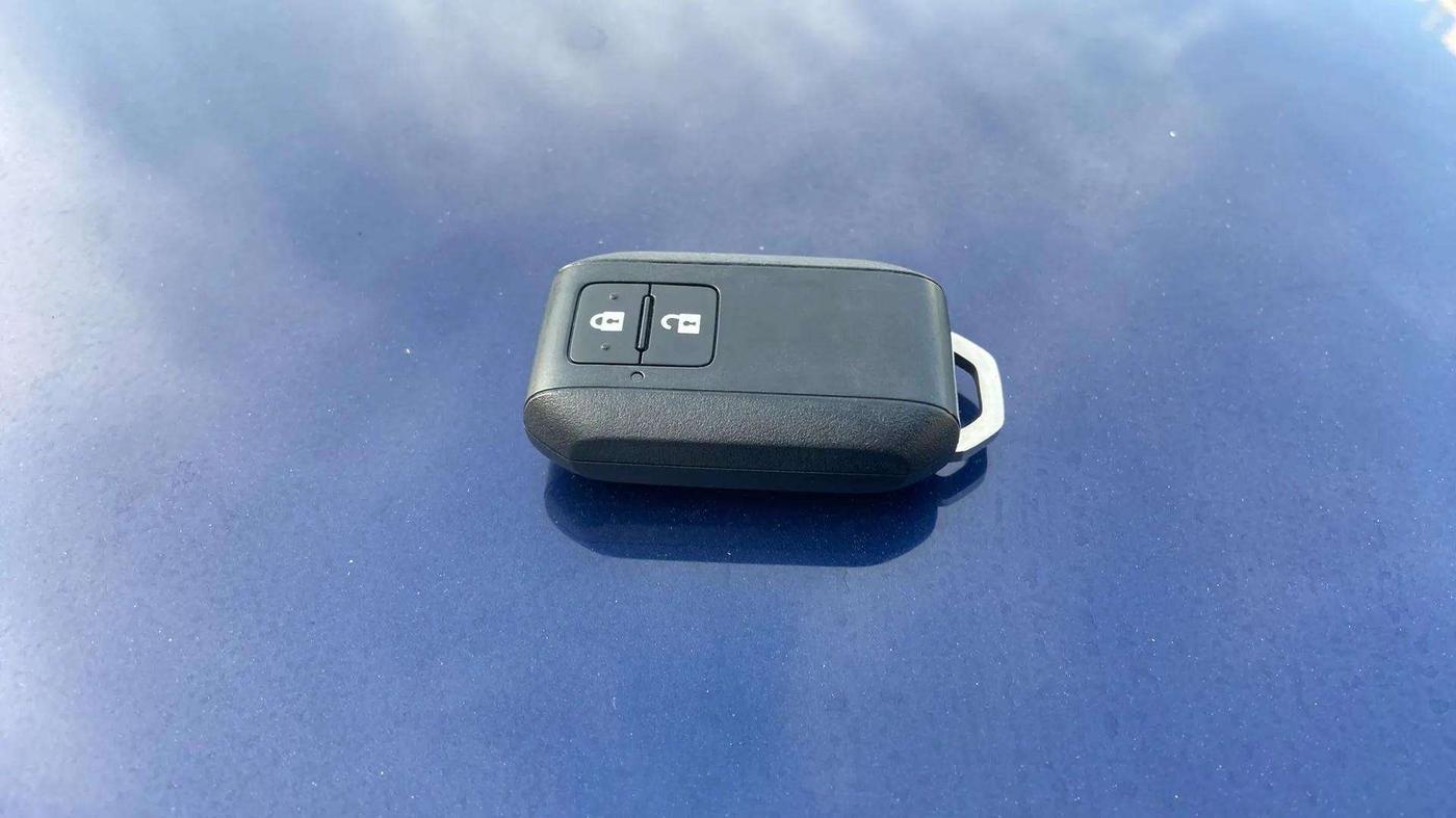 2024 Maruti Swift ZXi, Petrol, Manual, 9,220 km, Key Close Up