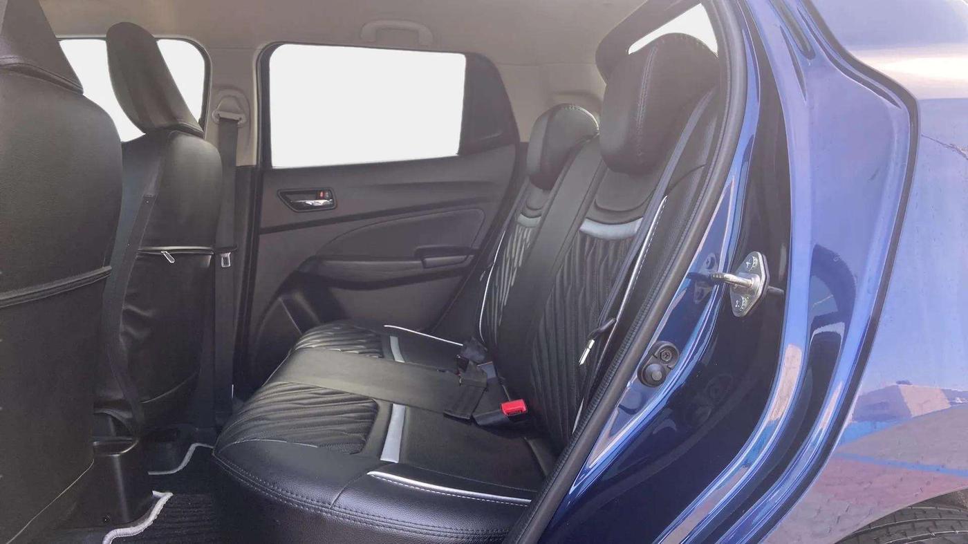2024 Maruti Swift ZXi, Petrol, Manual, 9,220 km, Right Side Rear Door Cabin