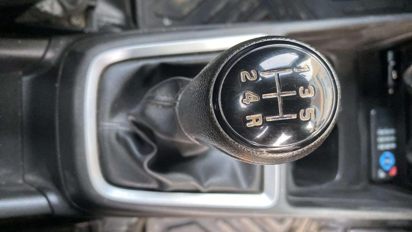 2021 Maruti Swift VXI, Petrol, Manual, 89,291 km, Gear Lever