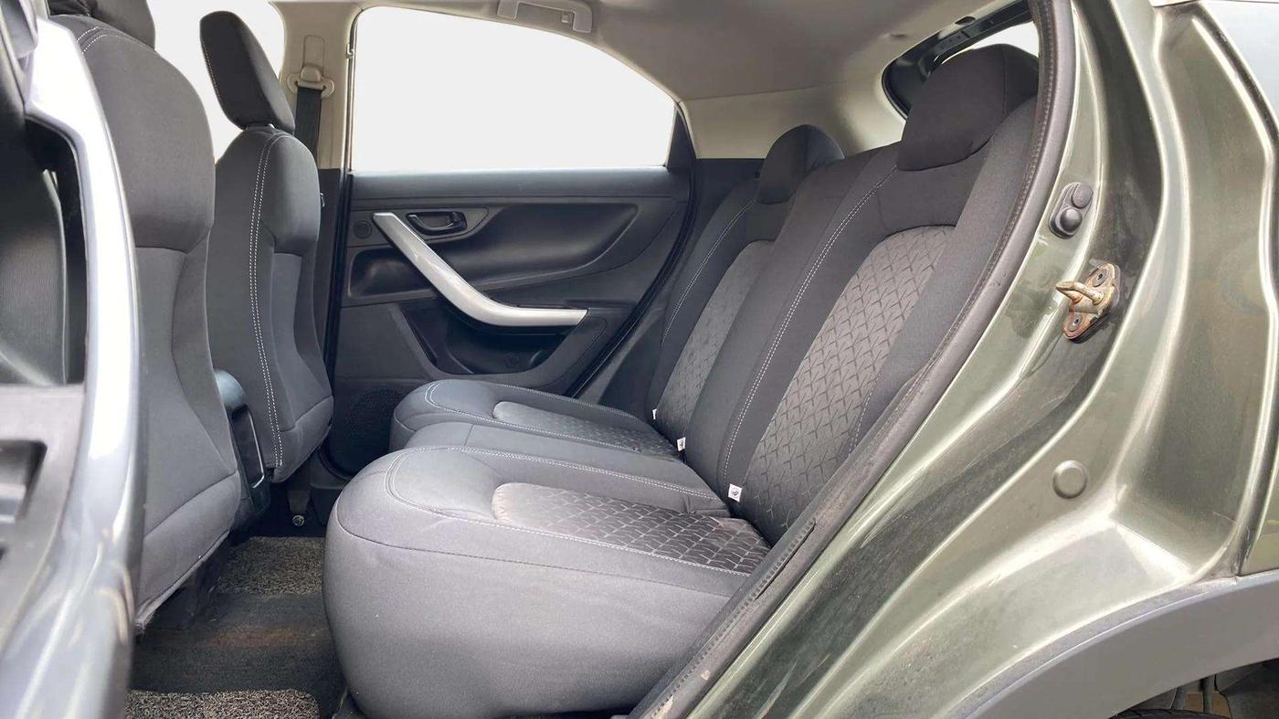 2020 Tata NEXON XM SUNROOF PETROL, Petrol, Manual, 85,102 km, Right Side Rear Door Cabin