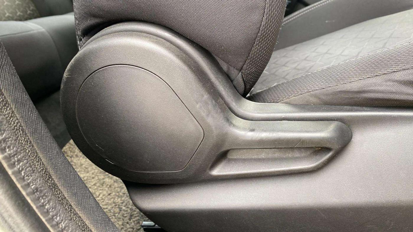 2020 Tata NEXON XM SUNROOF PETROL, Petrol, Manual, 85,102 km, Driver Side Adjustment Panel