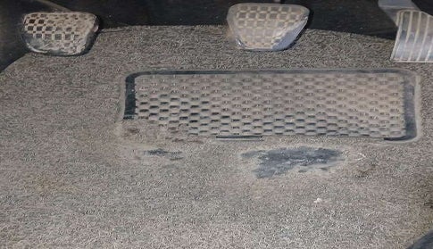 2020 Tata NEXON XM SUNROOF PETROL, Petrol, Manual, 85,044 km, Flooring - Carpet is minor damage