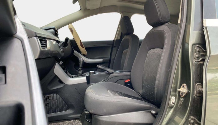 2020 Tata NEXON XM SUNROOF PETROL, Petrol, Manual, 85,044 km, Right Side Front Door Cabin