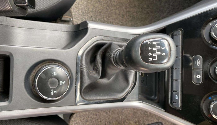 2020 Tata NEXON XM SUNROOF PETROL, Petrol, Manual, 85,044 km, Gear Lever