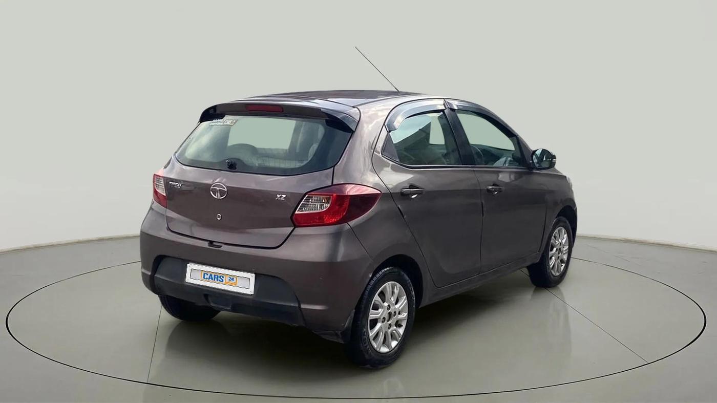 2017 Tata Tiago XZ(O) PETROL, Petrol, Manual, 90,895 km, Right Back Diagonal