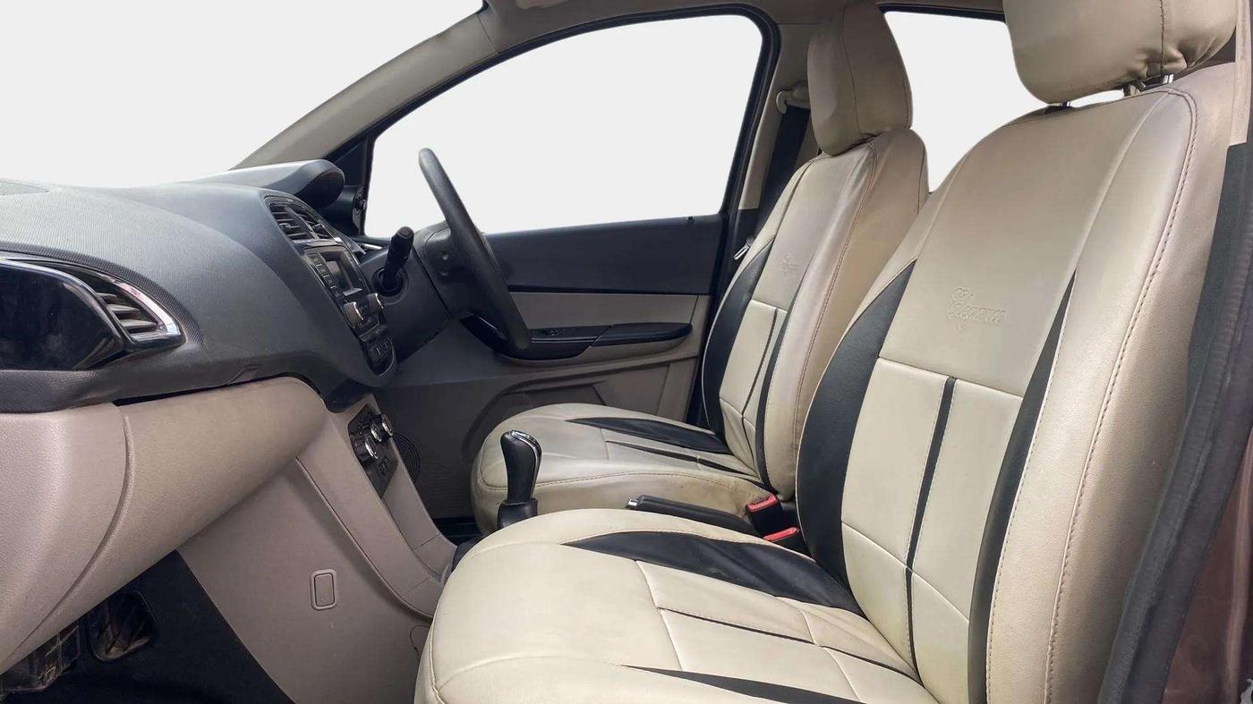 2017 Tata Tiago XZ(O) PETROL, Petrol, Manual, 90,895 km, Right Side Front Door Cabin