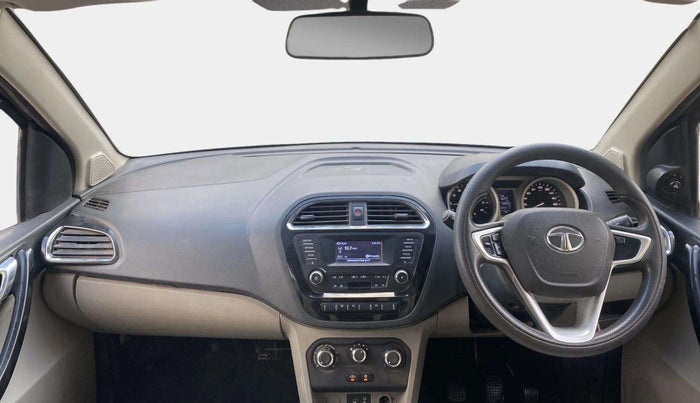 2017 Tata Tiago XZ(O) PETROL, Petrol, Manual, 90,888 km, Dashboard